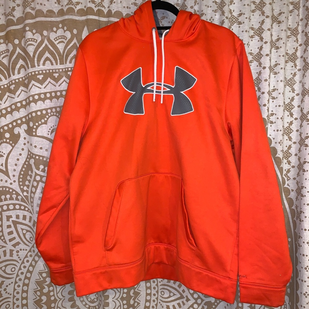 Under Armour sweatshirt